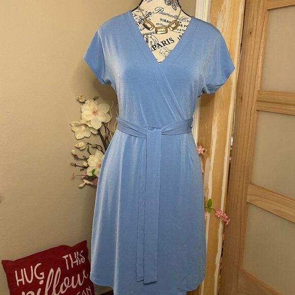 Nine West Wrap Sunday Dress Flutter Sleeves Midi Size Small Stretchy - Picture 2 of 6